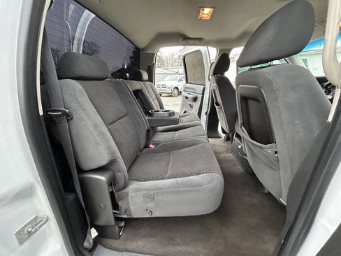 Used 2007 GMC Sierra 2500 SLE w/ Z71 Off-Road Package image 21