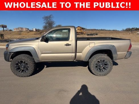 Used 2005 Toyota Tacoma 4x4 Regular Cab image 6