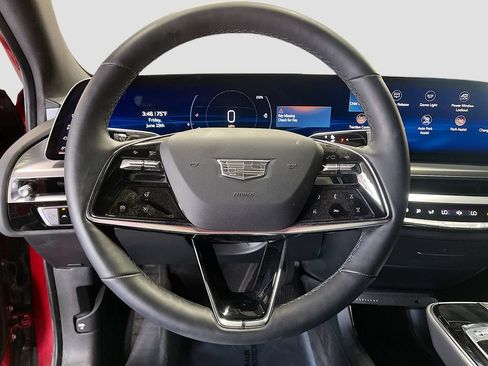 Used 2025 Cadillac Lyriq Sport AWD/4WD image 11
