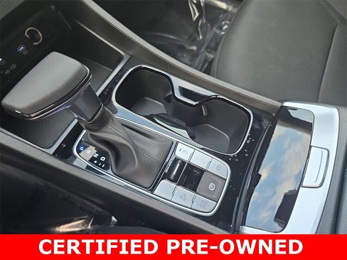 Used 2025 Hyundai Tucson SE image 25