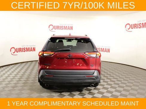 Used 2022 Toyota RAV4 XLE Premium AWD/4WD image 7