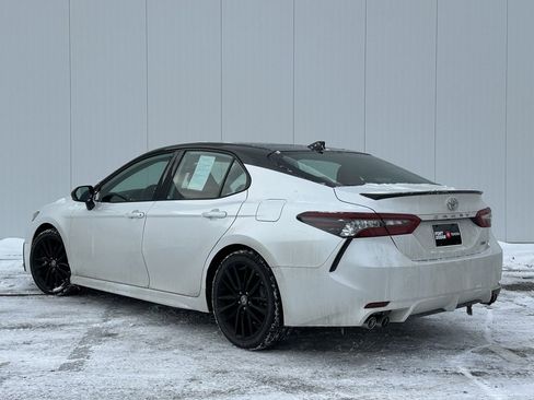 Used 2023 Toyota Camry XSE image 3