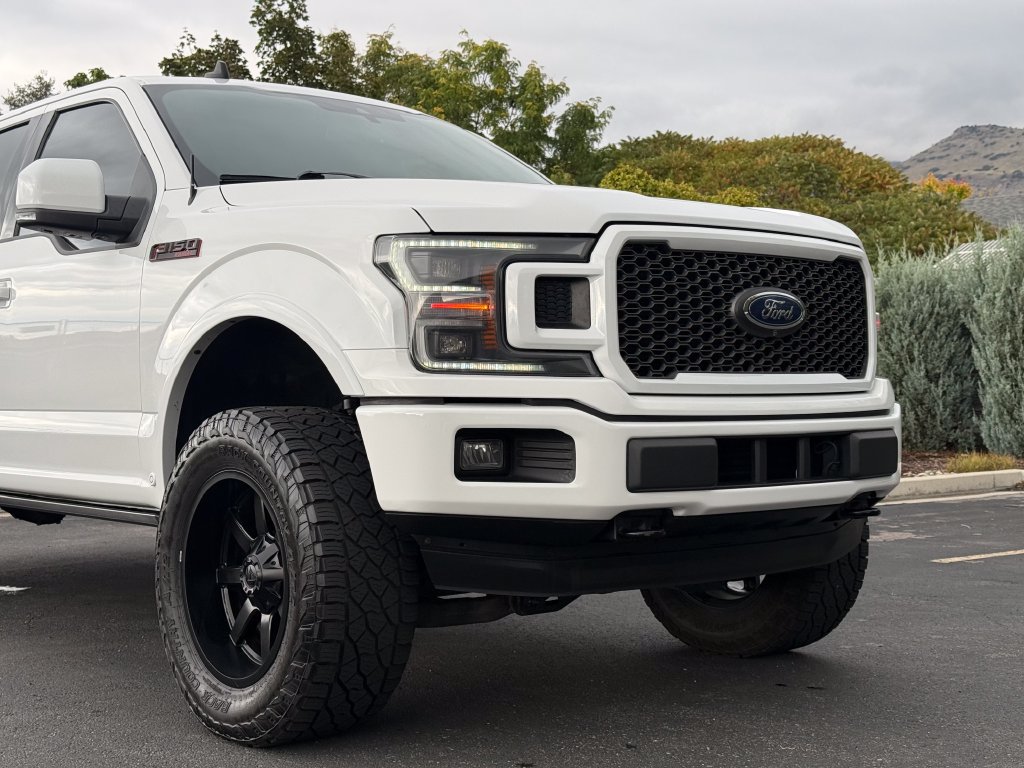 Used 2019 Ford F150 Lariat w/ Equipment Group 502A Luxury AWD/4WD image 16