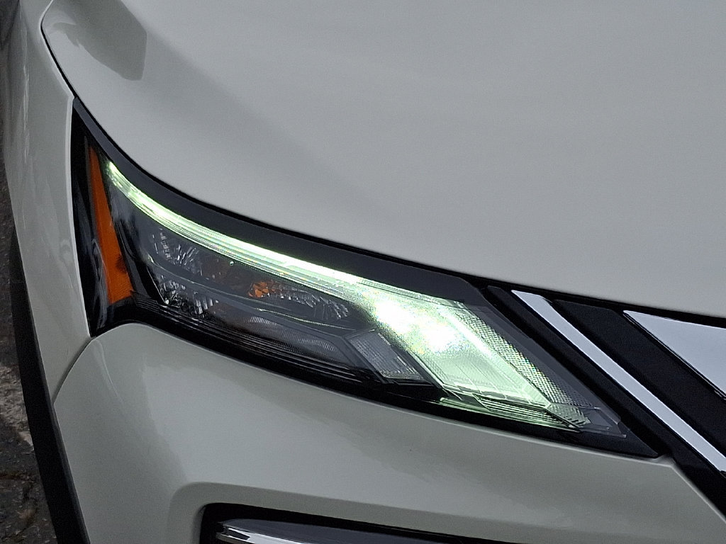Certified 2023 Nissan Rogue SL AWD/4WD image 10