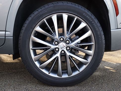 Used 2025 Buick Enclave Avenir w/ Super Cruise Package image 45