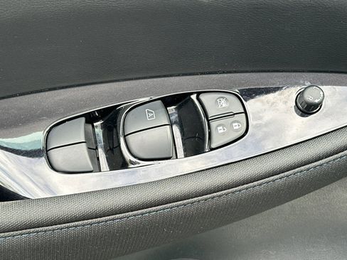 Certified 2023 Nissan Leaf SV Plus image 12