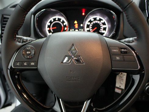 New 2026 Mitsubishi Outlander Sport LE AWD/4WD image 7