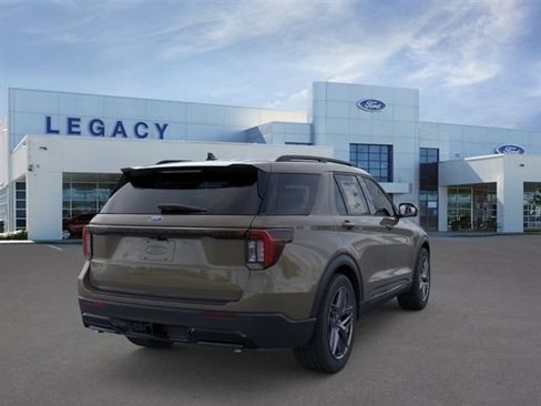 New 2026 Ford Explorer ST-Line w/ ST-Line Street Pack RWD image 8