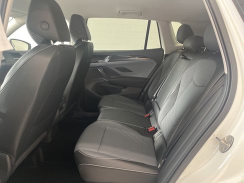 New 2026 Volkswagen Tiguan SE image 25