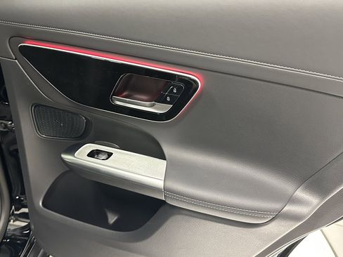 New 2026 Mercedes-Benz GLC 300 image 19