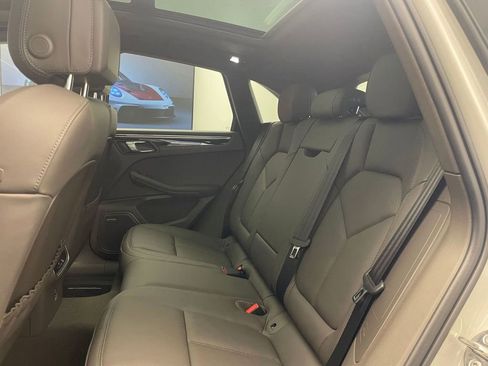 New 2026 Porsche Macan AWD/4WD image 15