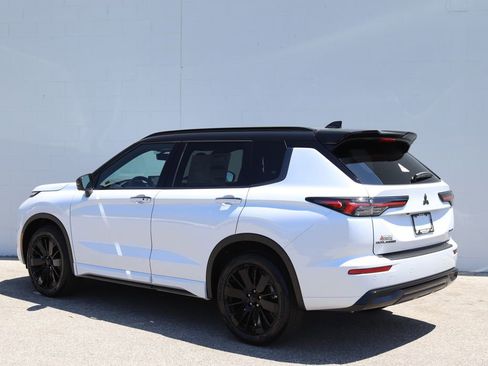 New 2026 Mitsubishi Outlander SEL Black Edition AWD/4WD image 2