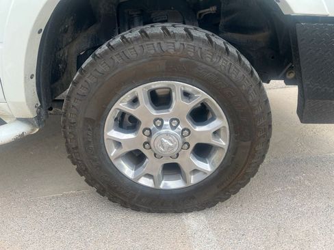 Used 2022 RAM 2500 Laramie w/ Body Color Bumper Group AWD/4WD image 9