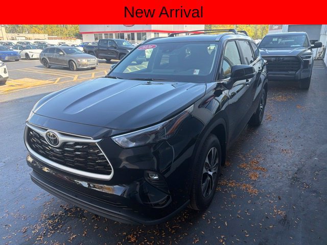 Used 2026 Toyota Highlander XLE AWD/4WD image 1