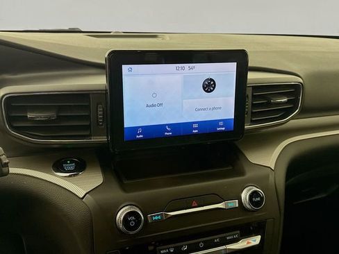 Used 2020 Ford Explorer XLT w/ Equipment Group 202A image 14