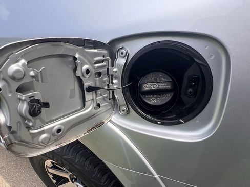 Used 2019 Toyota 4Runner TRD Off-Road Premium image 39