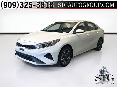 Used 2024 Kia Forte LXS FWD image 1