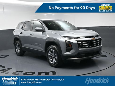 Used 2026 Chevrolet Equinox LT FWD image 1