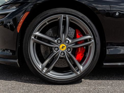 Used 2024 Ferrari Roma Spider RWD image 6