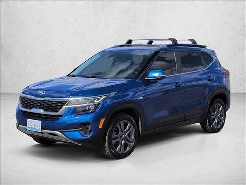 Used 2021 Kia Seltos S AWD/4WD image 4