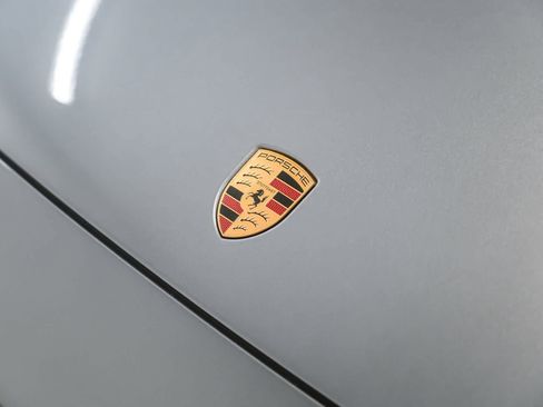 Used 2026 Porsche Cayenne Electric AWD/4WD image 12