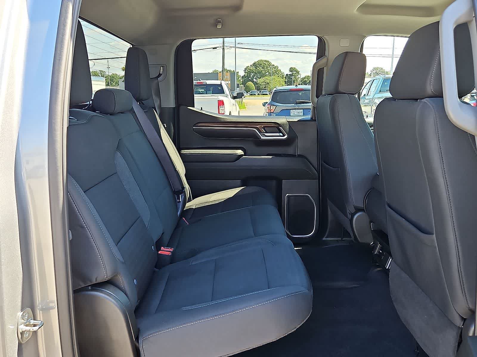 Certified 2024 Chevrolet Silverado 1500 LT AWD/4WD image 32