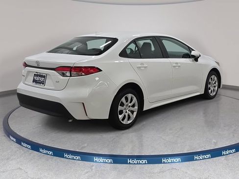 Certified 2025 Toyota Corolla LE FWD image 5