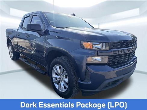 Used 2021 Chevrolet Silverado 1500 Custom w/ LPO, Dark Essentials Package RWD image 5