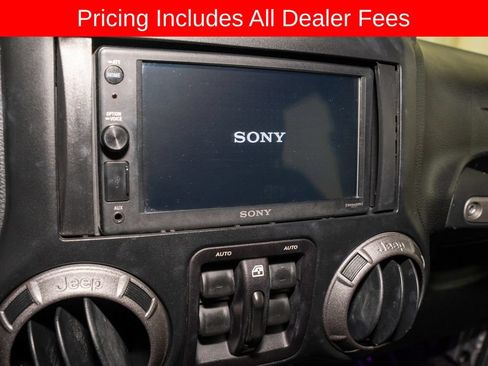 Used 2018 Jeep Wrangler Unlimited Sport S AWD/4WD image 12