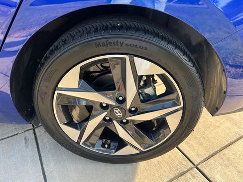 Certified 2023 Hyundai Elantra SEL w/ Convenience Package FWD image 14