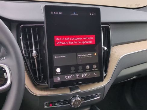 New 2026 Volvo XC60 B5 Plus w/ Protection Package Premier image 28