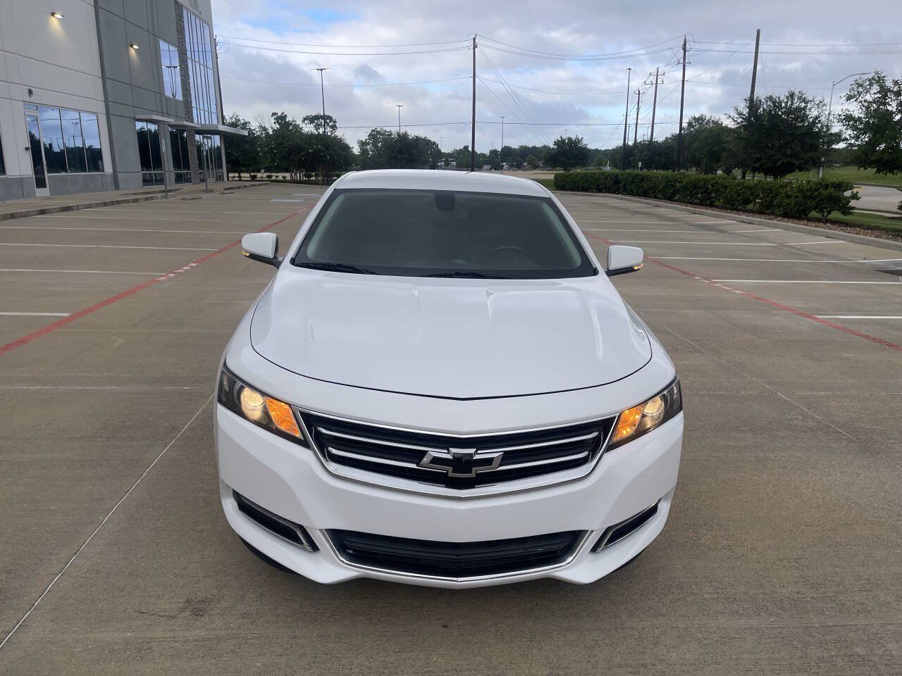 Used 2020 Chevrolet Impala LT FWD image 2