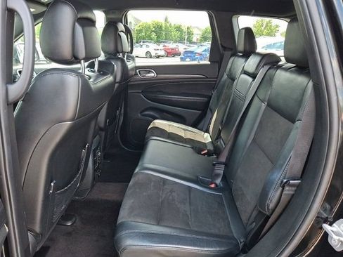 Certified 2019 Jeep Grand Cherokee Altitude AWD/4WD image 13