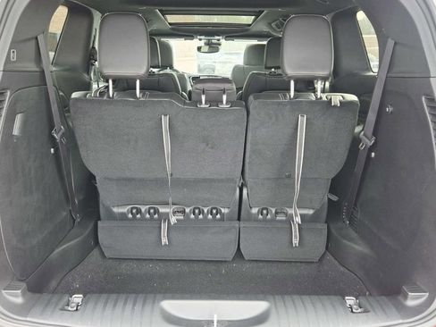 New 2026 Chrysler Pacifica Select FWD image 17