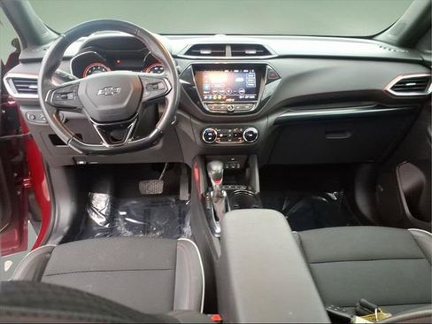 Used 2021 Chevrolet TrailBlazer RS w/ Sun and Liftgate Package image 14