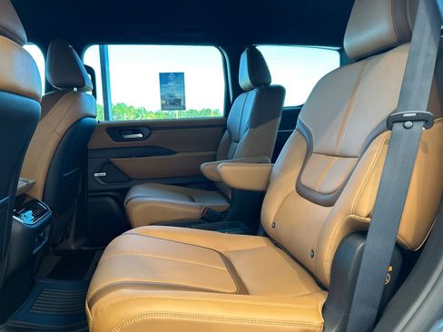 New 2026 Nissan Armada SL w/ Captain's Chari Seat Package RWD image 21