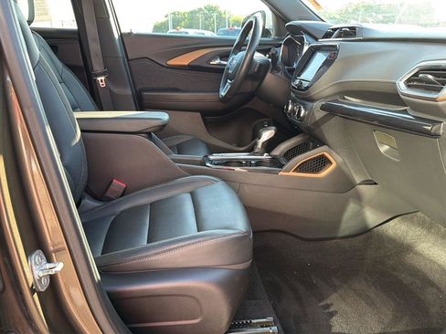 Used 2022 Chevrolet TrailBlazer ACTIV w/ Sun and Liftgate Package FWD image 35