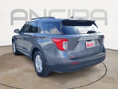 Used 2023 Ford Explorer XLT RWD image 8
