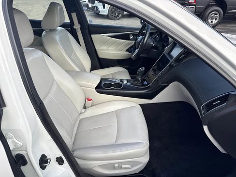Used 2023 INFINITI Q50 Sensory image 21