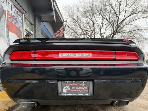 Used 2013 Dodge Challenger R/T image 4
