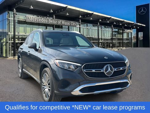 Used 2025 Mercedes-Benz GLC 300 GLC 300 image 1