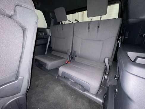 Used 2025 Toyota 4Runner SR5 AWD/4WD image 23