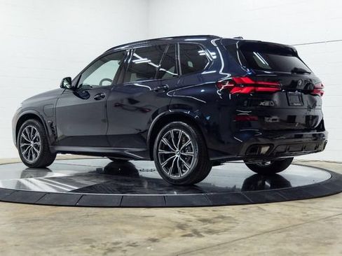 Used 2026 BMW X5 xDrive50e w/ M Sport Package AWD/4WD image 7