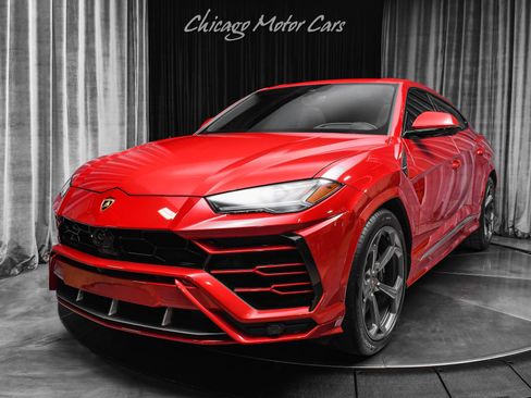 Used 2021 Lamborghini Urus AWD/4WD image 2