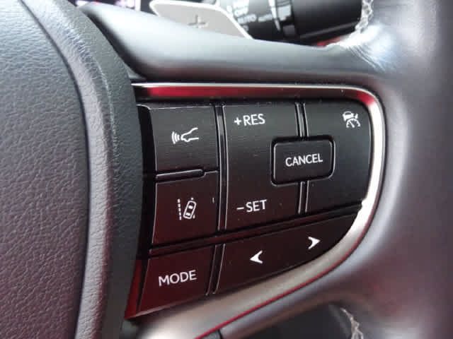 Used 2020 Lexus ES 300h w/ Accessory Package FWD image 24
