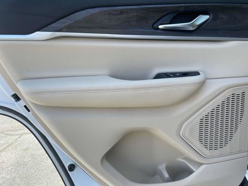 Used 2025 Jeep Grand Cherokee Limited image 25