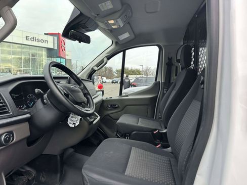 Used 2024 Ford Transit 250 Low Roof w/ Exterior Upgrade Package image 14