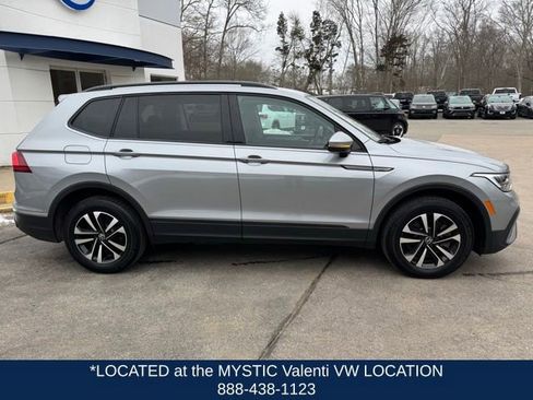 Used 2024 Volkswagen Tiguan S image 4