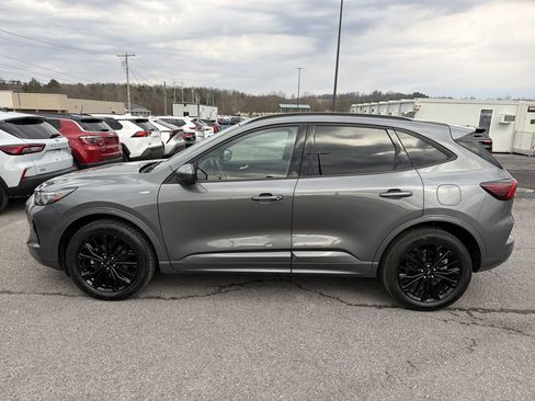Used 2023 Ford Escape ST-Line Elite AWD/4WD image 10