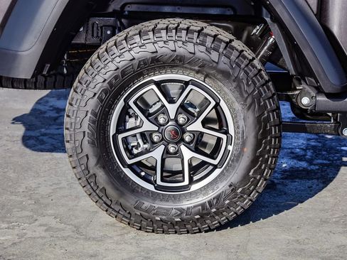 New 2025 Jeep Gladiator Rubicon w/ Safety Group image 12